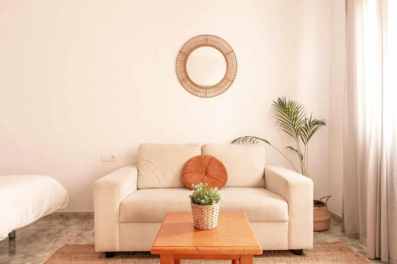 Apartamentos Alan Nerja 0*,  España